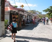 Rue des commerces de Terre-de-Haut