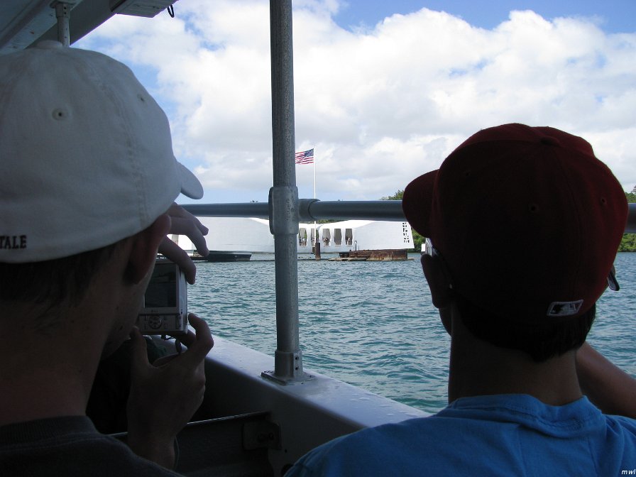 Visite USS Arizona dans le port Pearl Harbor